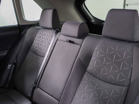 Used 2022 Toyota RAV4 XLE image 24