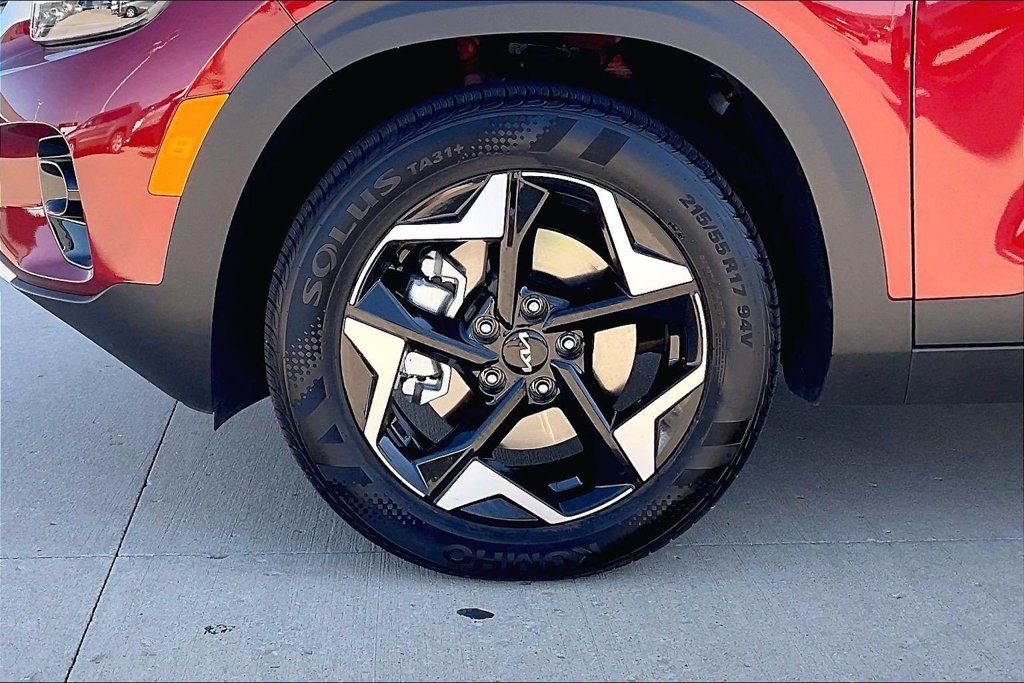 Used 2026 Kia Seltos S AWD/4WD image 9