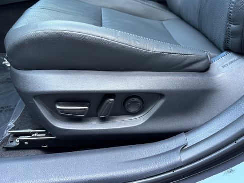 Used 2025 Toyota Camry XSE FWD image 14