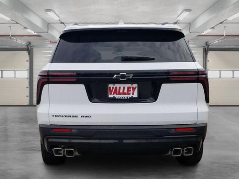 New 2026 Chevrolet Traverse LT w/ Midnight/Sport Edition image 7