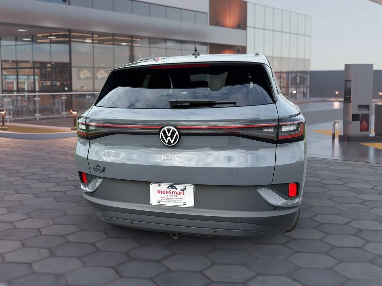 Used 2023 Volkswagen ID.4 Pro AWD/4WD image 10