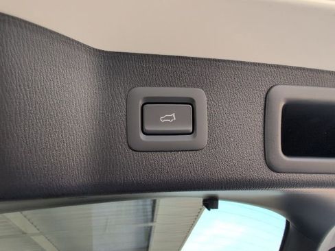 Used 2025 MAZDA CX-5 AWD 2.5 S w/ Preferred Package image 17