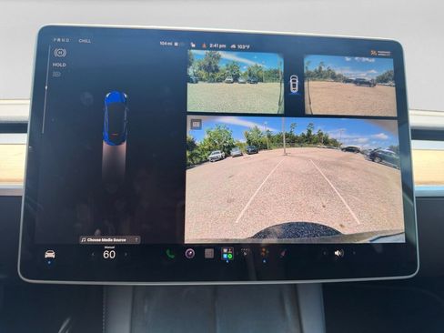 Used 2024 Tesla Model Y Long Range AWD/4WD image 16