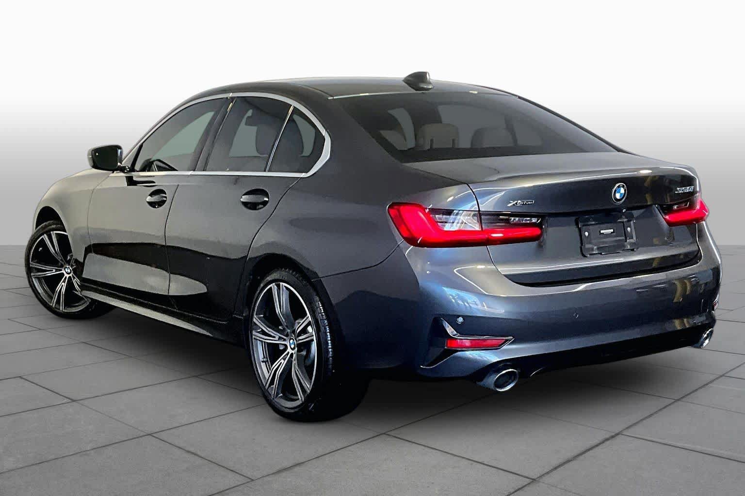 Used 2020 BMW 330i xDrive Sedan w/ Convenience Package AWD/4WD image 12