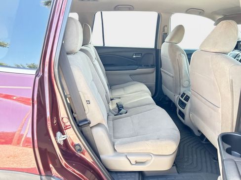 Used 2018 Honda Pilot EX image 13