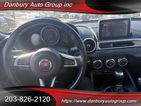 Used 2018 FIAT 124 Spider Classica w/ Technology & Siriusxm Group image 9