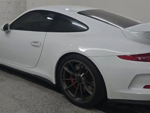 Used 2014 Porsche 911 GT3 w/ Sound Package Plus image 2