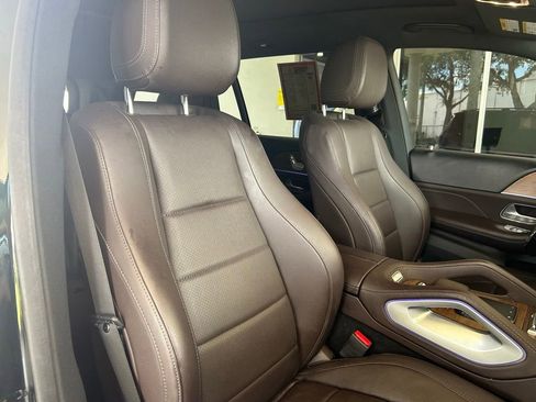 Used 2023 Mercedes-Benz GLS 450 4MATIC image 25