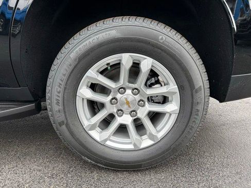 New 2026 Chevrolet Tahoe LS image 17