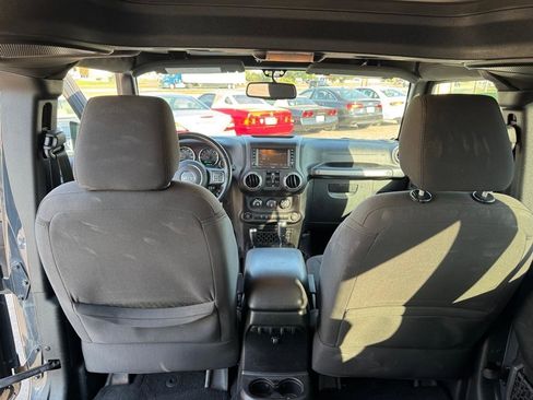 Used 2016 Jeep Wrangler Unlimited Sport w/ Quick Order Package 24S AWD/4WD image 22