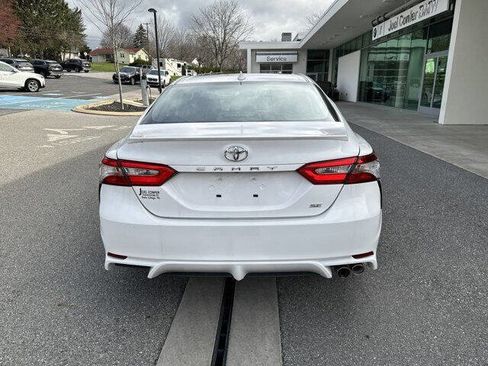 Used 2019 Toyota Camry SE w/ Convenience Package image 21