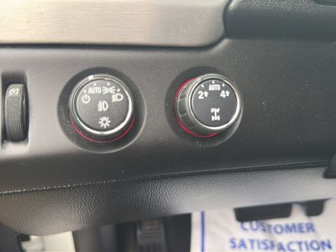 Used 2015 GMC Yukon SLE AWD/4WD image 15