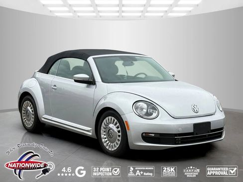 Used 2015 Volkswagen Beetle 1.8T image 1