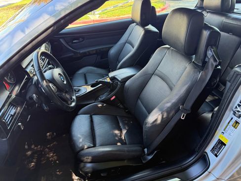 Used 2009 BMW 328i Convertible image 10