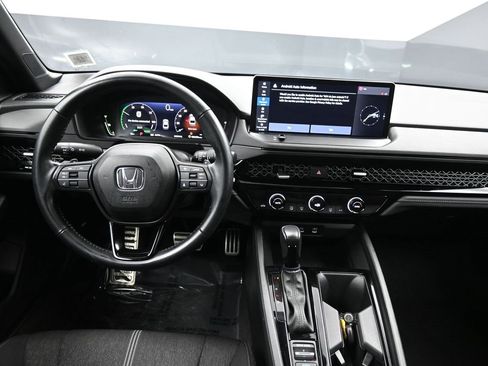 Used 2023 Honda Accord Sport image 19
