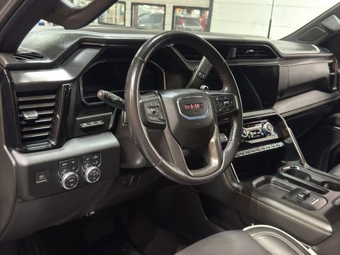 Used 2024 GMC Sierra 2500 AT4X image 23