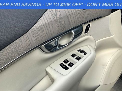 Used 2025 Volvo XC90 B6 Plus w/ Protection Package Premier image 30