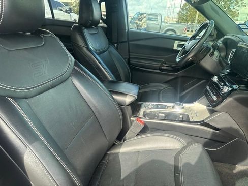 Used 2022 Ford Explorer ST w/ Equipment Group 401A AWD/4WD image 7