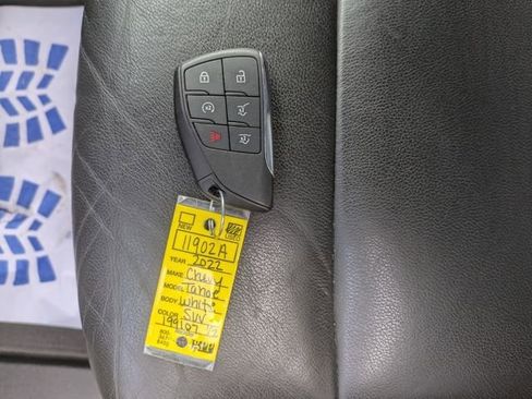 Used 2022 Chevrolet Tahoe Z71 w/ Luxury Package image 28