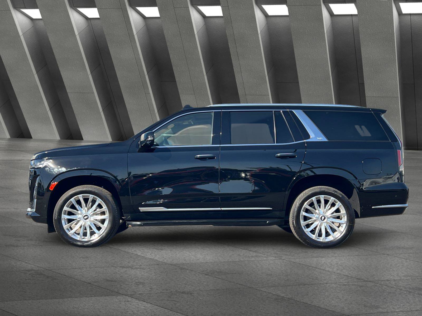 Certified 2022 Cadillac Escalade Premium Luxury AWD/4WD image 7
