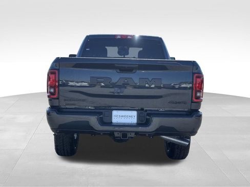 New 2026 RAM 2500 Big Horn AWD/4WD image 4