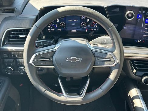 Used 2025 Chevrolet Suburban RST w/ RST Capability Package AWD/4WD image 25