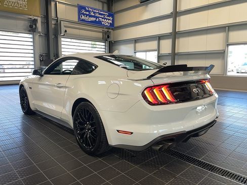 Used 2022 Ford Mustang GT Premium w/ GT Performance Package RWD image 11