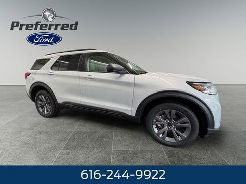 New 2026 Ford Explorer Active w/ Active Comfort Package image 10