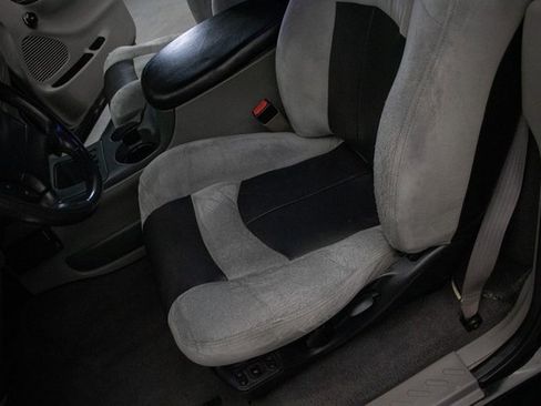 Used 2002 Ford F150 Lightning image 23