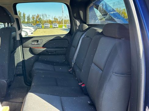 Used 2013 Chevrolet Avalanche LS AWD/4WD image 6