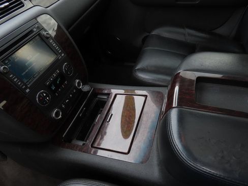 Used 2008 GMC Yukon Denali AWD/4WD image 18