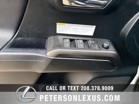 Used 2017 Toyota Tacoma TRD Pro image 19