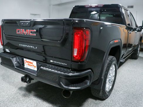 Used 2023 GMC Sierra 2500 Denali w/ Denali Ultimate Package AWD/4WD image 7