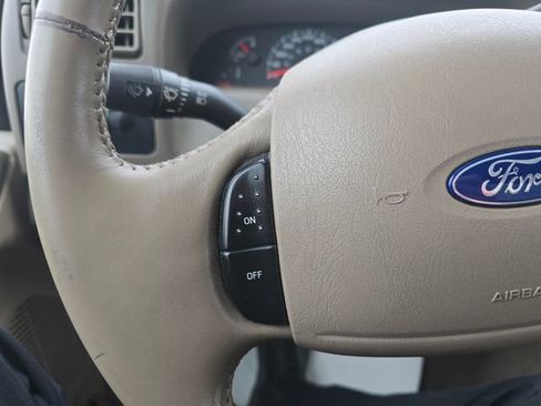 Used 2003 Ford F350 XLT image 17