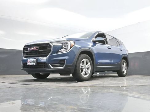 Used 2024 GMC Terrain SLE AWD/4WD image 48
