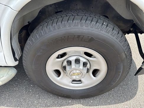 Certified 2023 Chevrolet Express 2500 w/ Driver Convenience Package image 27