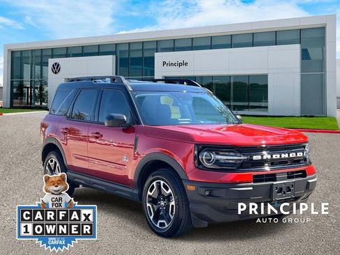 Used 2024 Ford Bronco Sport Outer Banks w/ Tech Package image 3