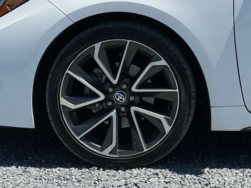Used 2020 Toyota Corolla SE w/ SE Premium Package FWD image 12