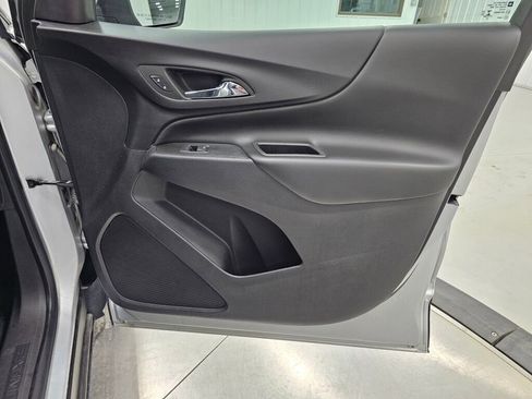 Used 2022 Chevrolet Equinox LT image 40