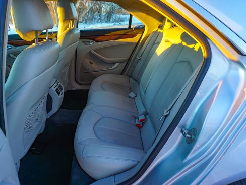 Used 2010 Cadillac CTS Luxury image 20