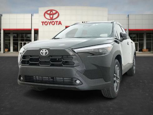 New 2026 Toyota Corolla Cross XLE image 4