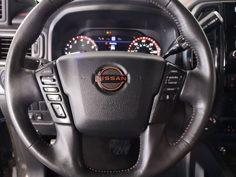 Used 2023 Nissan Titan PRO-4X w/ Pro-4x Convenience Package image 3