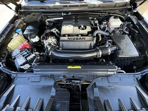 Used 2023 Nissan Frontier SV w/ SV Convenience Package image 29