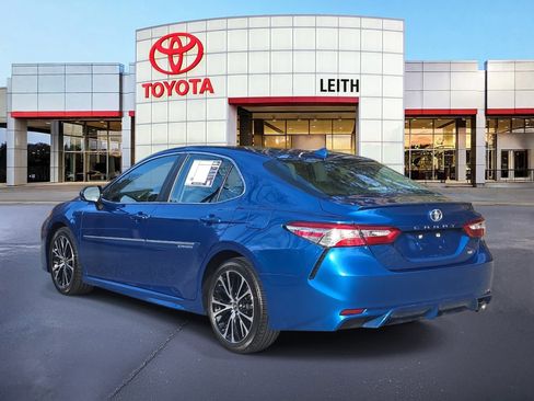 Used 2020 Toyota Camry SE image 7