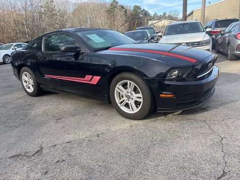 Used 2014 Ford Mustang Coupe image 4