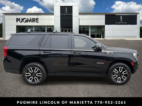 Used 2022 GMC Yukon AT4 w/ AT4 Premium Package AWD/4WD image 8