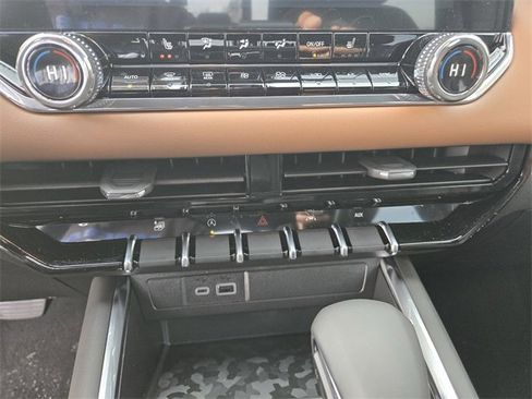 New 2026 GMC Canyon AT4 image 17