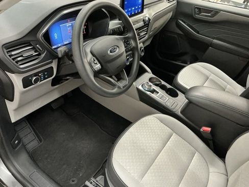 Used 2025 Ford Escape Active image 14