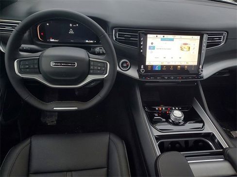 New 2026 Jeep Grand Wagoneer Limited image 14