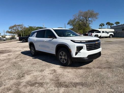 New 2026 Chevrolet Traverse LT w/ Driver Confidence Package image 16